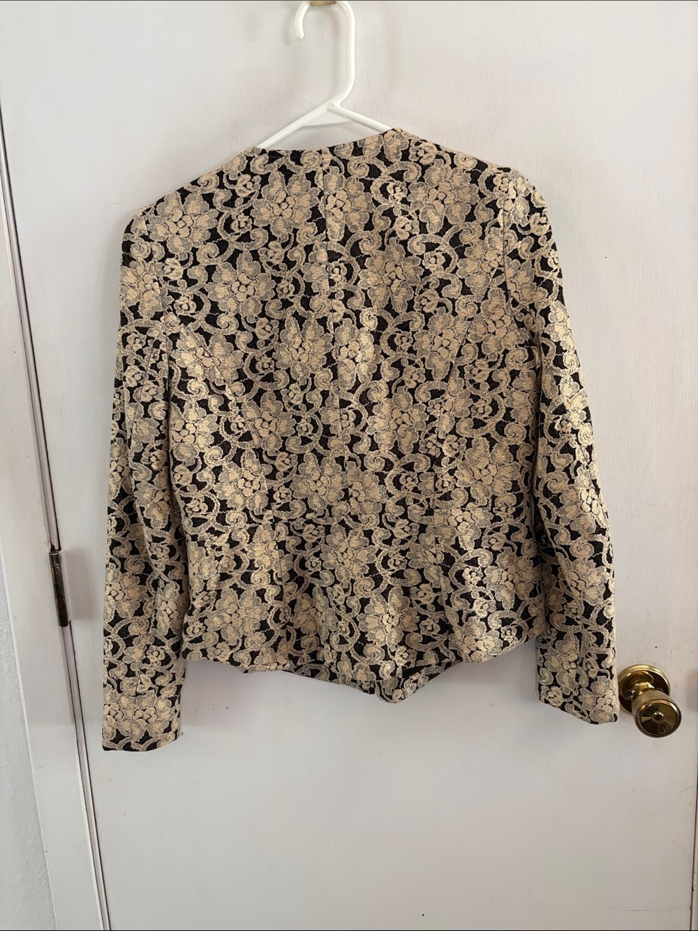 Reba black cream metallic gold brocade lined beaded jacket Size S - Picture 10 of 10